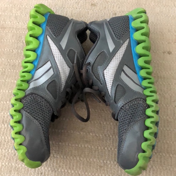 reebok zig zag shoes women